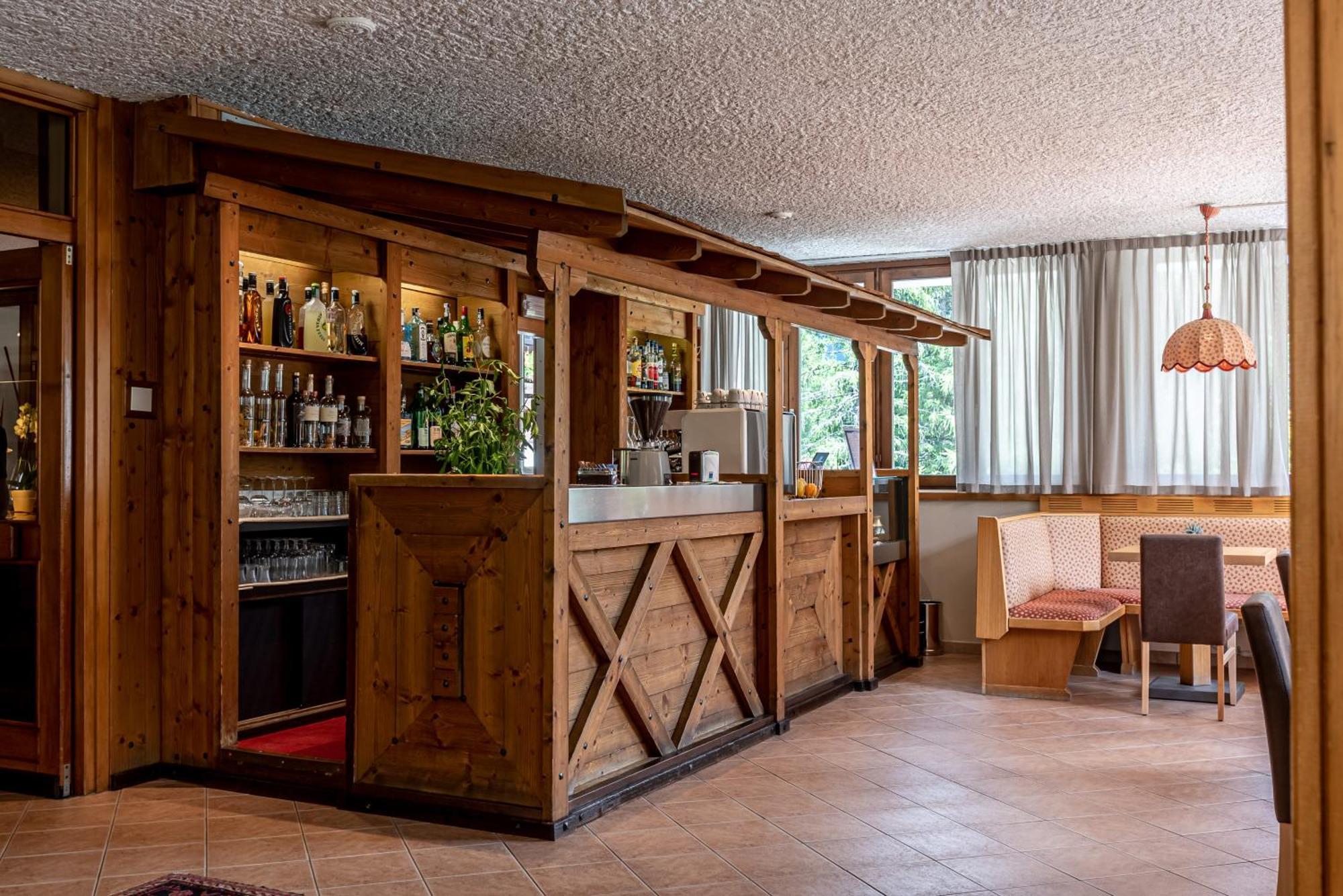 פולגרידה Hotel Alaska מראה חיצוני תמונה